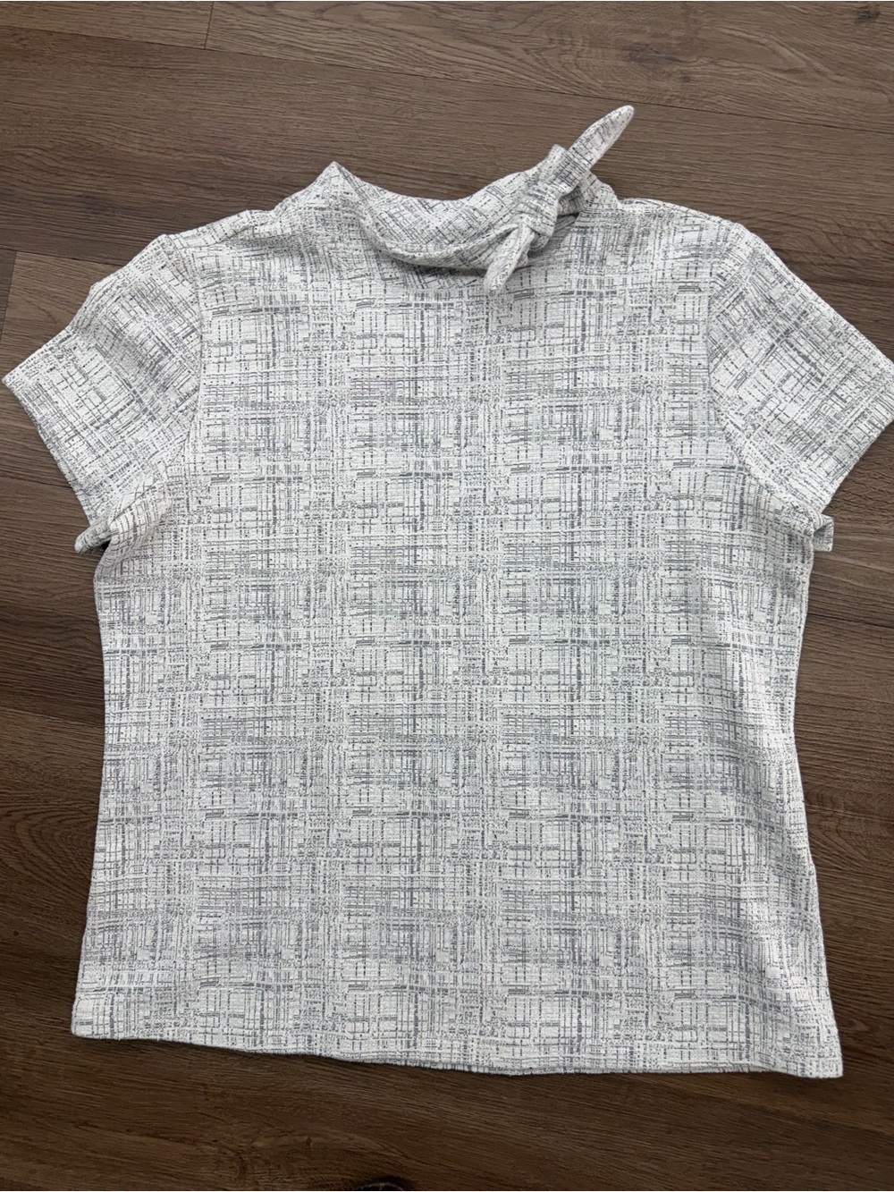 Ann Taylor Short Sleeve Knot-Neck Top in White and Black
